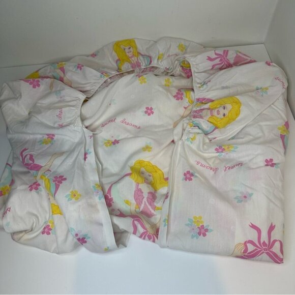 Vintage 1990s Barbie Sweet Dreams twin sheet by Dan River - Picture 7 of 15